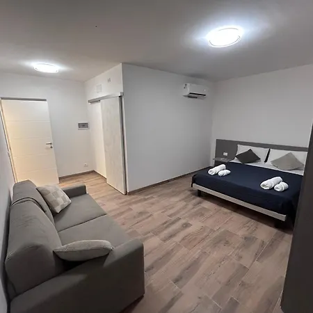 Alojamento de Acomodação e Pequeno-almoço Mondeo Udine